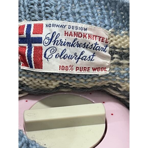 Norway Design Handknitted Wool Cardigan Sweater Fair Isle Nordic Pattern - Picture 2 of 8